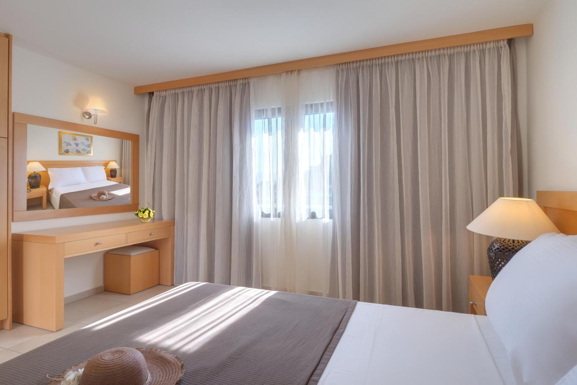 Ariadne Beach - Adults Only Ágios Nikólaos Стая снимка